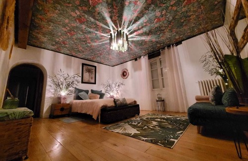 Grand-Vabre Bed & Breakfast | Le Manoir des Pélies-Escapade.