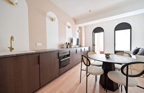 Arsenal Apartment | Le Marais Design Apartment