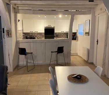 Provins Apartment | Le Marais Vous - Duplex en centre-ville.