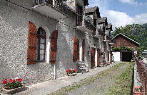 Esquieze-Sere House | le Marboré