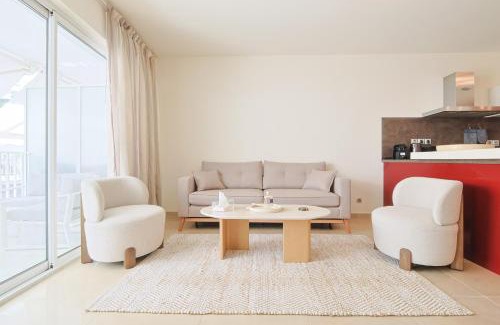 California - Pezou Apartment | Le Maria by Winsome Destination