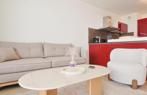 California - Pezou Apartment | Le Maria by Winsome Destination