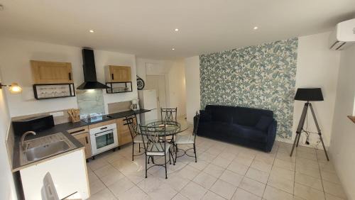 Saint-Sulpice-de-Royan Apartment | Le Marquis