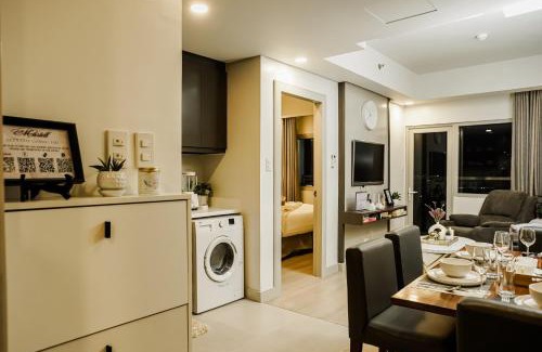 Bonifacio Global City Apartment | Le Martell 1BR BGC Condo Unit - Infinity Pool & Gym Access with 360 City View