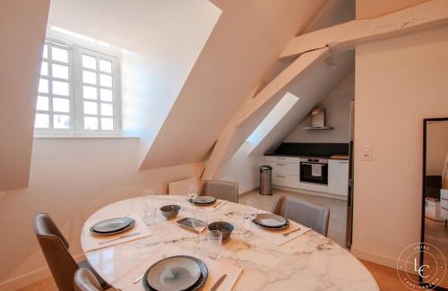 Orleans Apartment | Le Martroi - Hypercentre avec vue - 55m 1 chambre