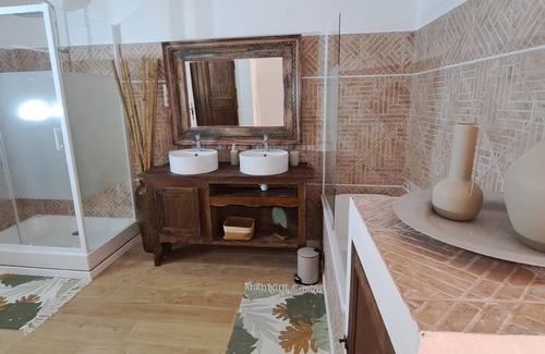 Puisserguier Hotel | Le MAS CLEMENTINE
