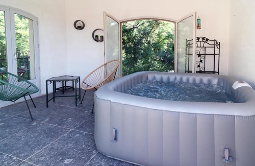 Lorgues House | Le Mas d'Argens - Maison avec Jardin et Jacuzzi - Accès rivière