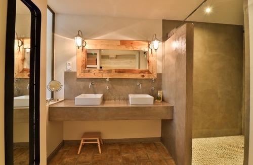 Saint-Laurent-d'Aigouze Bed & Breakfast | Le Mas des Brune