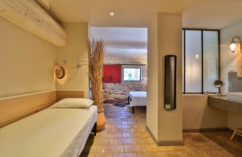 Saint-Laurent-d'Aigouze Bed & Breakfast | Le Mas des Brune
