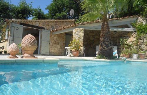 Le Rouret Bed & Breakfast | Le Mas de FRAYERE