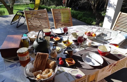 Saint-Maximin Bed & Breakfast | Le Mas de Tiomka