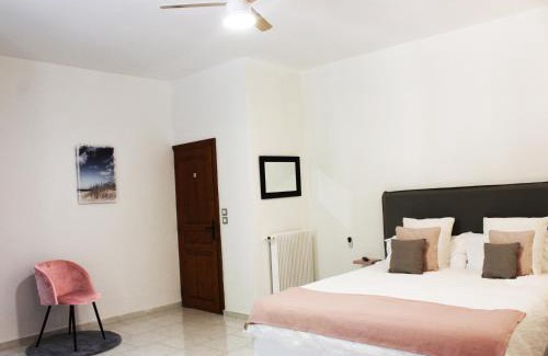 La Colle-sur-Loup Bed & Breakfast | Le Mas Des Alizés