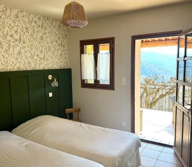 Propiac House | Le Mas des Eglantiers