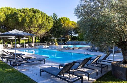 Saint-Privat-de-Champclos Hotel | Le Mas du Terme