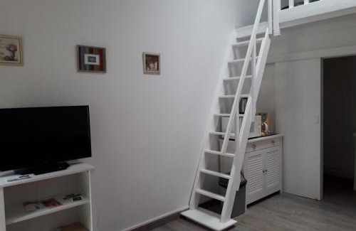 Saint-Paul-en-Foret House | Le Mas du Vieux Chene