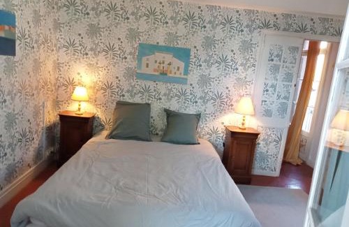 Perpignan Bed & Breakfast | Le Mas Palegry chambres d'hôtes Perpignan Suite avec vue sur jardin