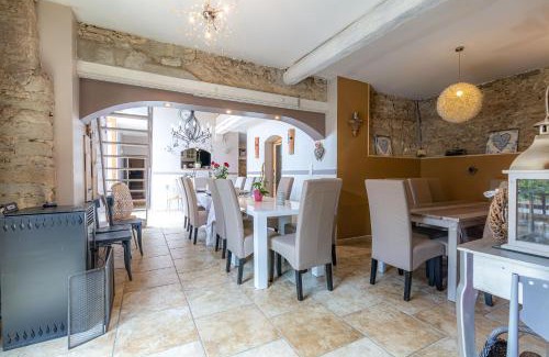 Villeneuve-les-Montreal House | Le Mas Rose