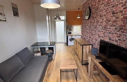 Saint-Claude Apartment | Le Maya downtown