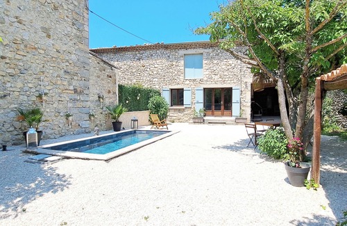 Sainte-Jalle House | Le mazet Sainte-Jalle en Provence, heated swimming pool, enclosed garden, barbecue