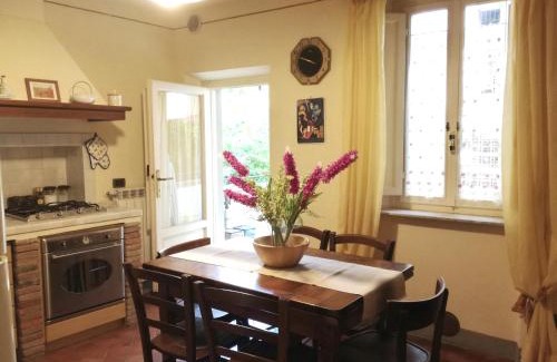 Lucca Historical Center Apartment | Le Melodie Di Lucca