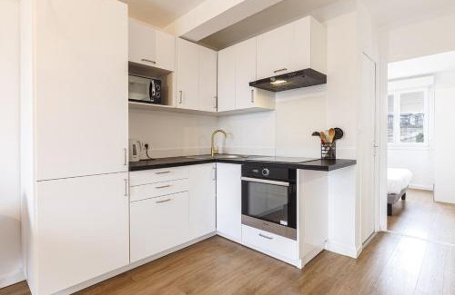 Laval Apartment | Le Mermoz Wifi Balcon Parking