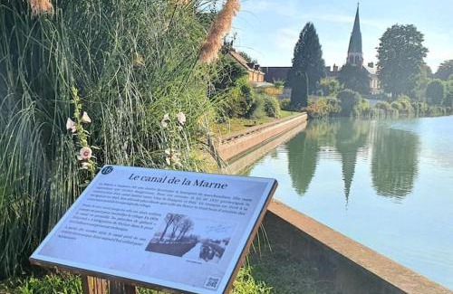 Tours-sur-Marne Apartment | Le Meslier - Appartement de 2 chambres