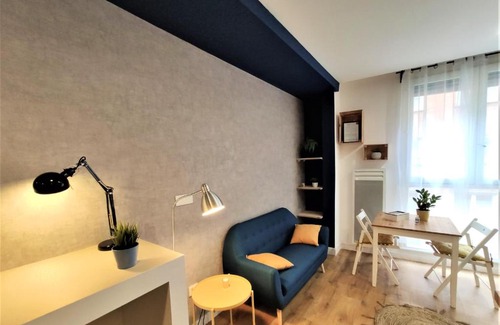 Saint - Michel Apartment | LE MESPOLA - HYPERCENTRE - Netflix