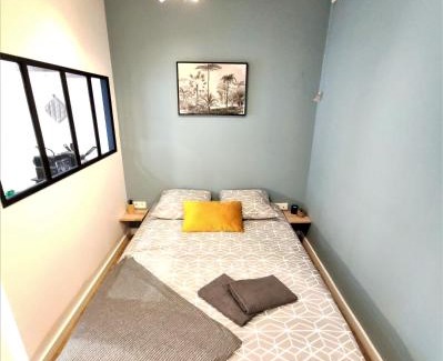 Saint - Michel Apartment | LE MESPOLA - HYPERCENTRE - Netflix