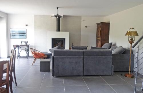 St-Hilaire-la-Gerard House | Le Minerai, maison de 6 couchages, avec jardin & parking, wifi - Larès