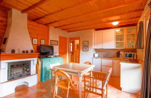 Nevache Ski Chalet | Le Miou: hameau des Chazals Nevache Hautes Alpes