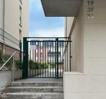 Margny-les-Compiegne Apartment | Le Molière