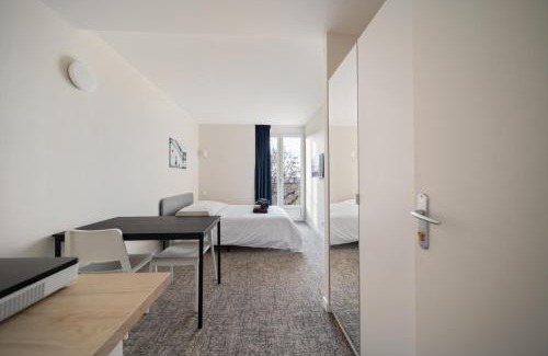 Perrigny Apartment | Le Mont neuf - Chambres avec cuisine au coeur de la nature type Appart'Hotel - sanitaires communs