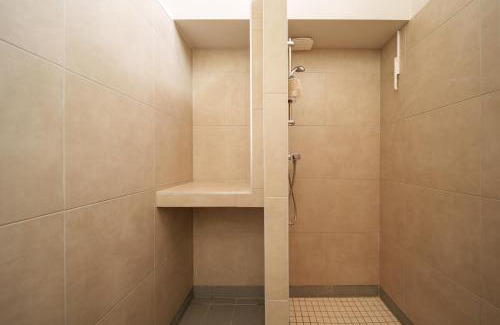 Perrigny Apartment | Le Mont neuf - Chambres avec cuisine au coeur de la nature type Appart'Hotel - sanitaires communs