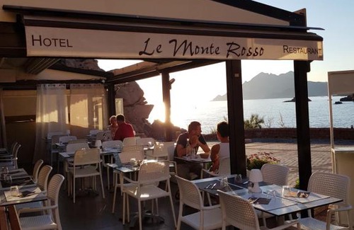 Porto Hotel | Le monte rosso