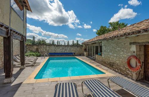 Saint-Pantaleon Bed & Breakfast | Le Moulin de Bernard