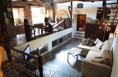 Saint-Urbaine House | Le moulin de Beuzidou