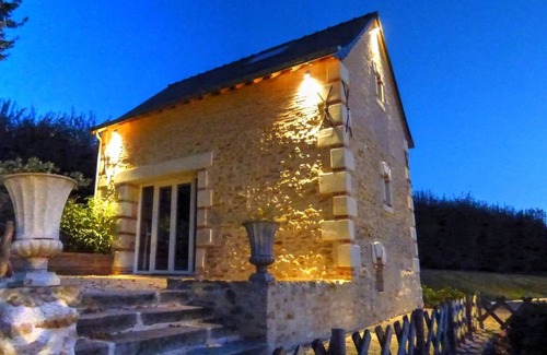 Fougere Hotel | Le Moulin de Follet B&B at the gates of the Flèche zoo and the castles of Anjou
