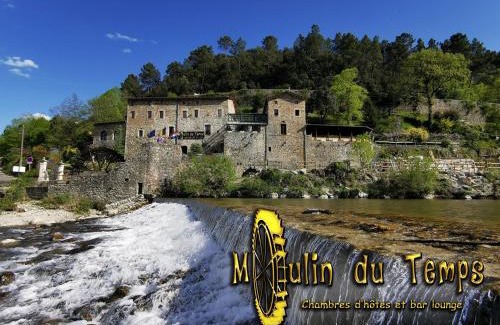 Corbes Bed & Breakfast | Le Moulin du Temps -chambres et lounge bar au bord de la rivière