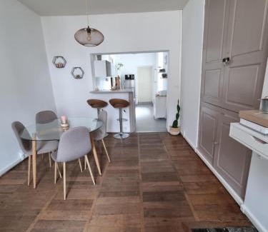 Chinon Apartment | Le murier ensoleillé