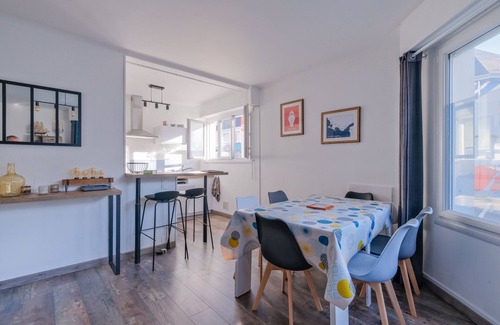 Saint-Nazaire Apartment | Le Navy - Chaleureux appt proche mer