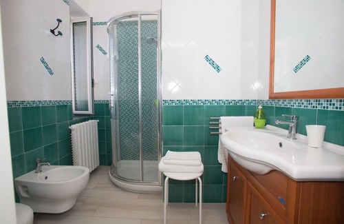 Margherita di Savoia Bed & Breakfast | Le Nereidi B&B