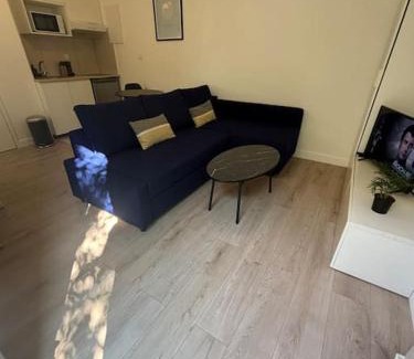 Minimes - Barriere de Paris Apartment | Le Nid Bleu, cœur des Minimes
