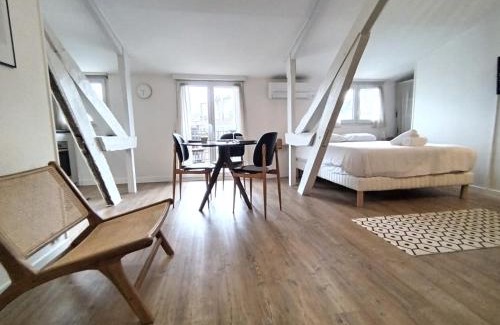 Centre Ville Apartment | Le Nid Citadin - Ultra Calme - Terrasse avec Vue