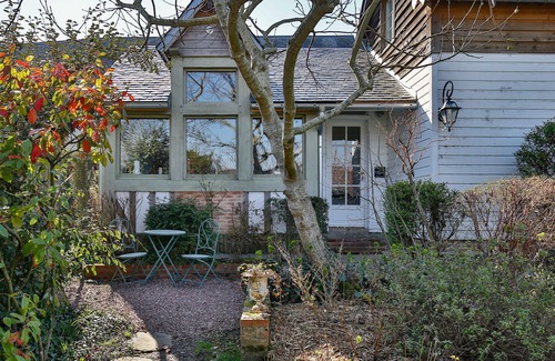 Honfleur Apartment | Le Nid de La Maison Saint Léonard | Lovely Shared Garden in the Heart of Ho