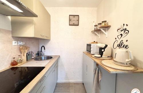Downtown Le Havre Apartment | Le Nid de Notre-Dame - Parking