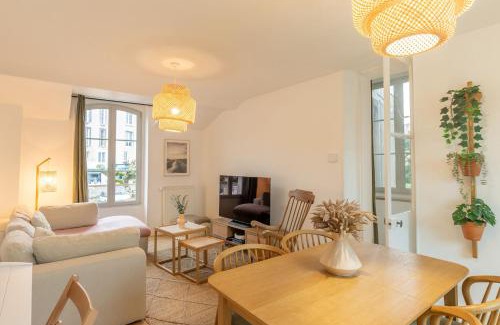 Blois Apartment | Le Nid de Saint Honoré - sur les toits de Blois