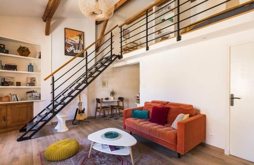 Old Lyon Apartment | Le nid des amants du vieux-Lyon