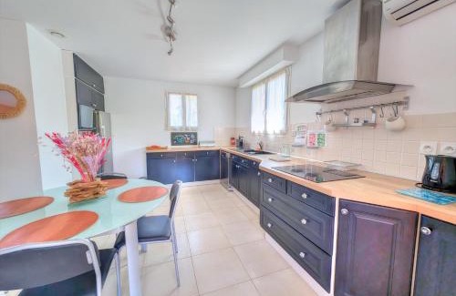 Le Cannet-des-Maures Apartment | Le Nid des Maures