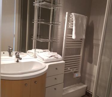 Donville-les-Bains Apartment | Le P'tit gousset, à 100 m de la mer