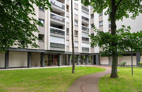 L'Hay-les-Roses Apartment | Le P'tit Henri - Studio à 20min de Paris
